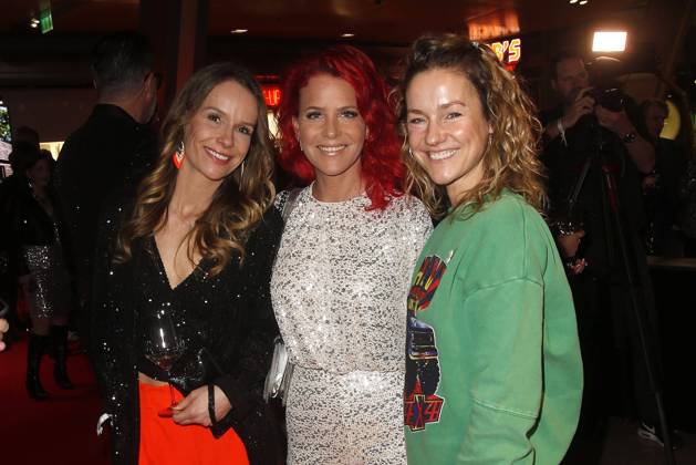 Bilder des Jahres 2023, Entertainment 02 Februar Entertainment Themen der Woche KW07 Anika Eggert, Dana Diekmeier und Rhea Harder bei der HOBÂ S Hut of Burger Opening Party am 15.02.2023 in Hamburg Hob s Hut of Burger Opening Party in Hamburg