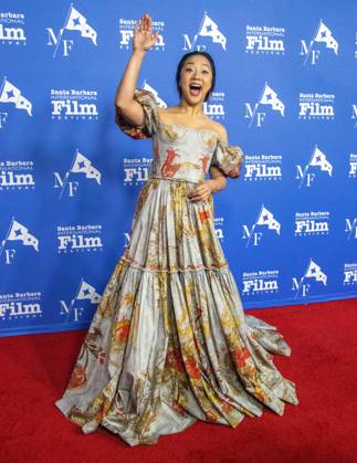 Bilder des Jahres 2023, Entertainment 02 Februar Entertainment Themen der Woche KW07 February 15, 2023, Santa Barbara, California, U.S: Stephanie Hsu, star of the highly acclaimed film â€oeEverything Everywhere All at Onceâ€Â, brings beauty and charm to the Santa Barbara International Film Festivalâ€⠢s Red Carpet on February 15, 2023 and the historic Arlington Theater, where she has come to accept the Virtuosos Award, which honors â€oeup-and-coming†actors for achieving a breakthrough performance. Santa Barbara U.S. - ZUMAk144 20230215_znp_k144_051 Copyright: xAmyxKatzx