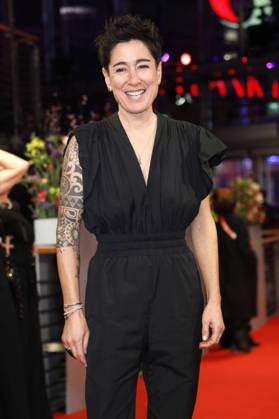 Dunja Hayali bei der Festivaleröffnung und der Premiere des Kinofilms She Came to Me auf der Berlinale 2023 73. Internationale Filmfestspiele Berlin im Berlinale Palast. Berlin, 16.02.2023