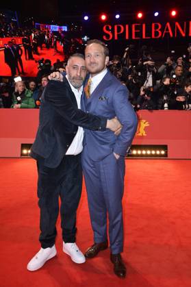 Kida Khodr Ramadan und Frederick Lau bei der Eroeffnungs Premiere She Came to Me in Berlin 16.02.2023