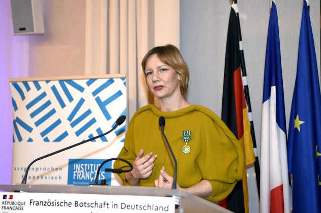 Sandra Hüller bei der Verleihung des Ordre des Arts et des Lettres an Sandra Hüller und Vicky Krieps im Rahmen der Berlinale 2023 73. Internationale Filmfestspiele Berlin in der französischen Botschaft. Berlin, 20.02.2023
