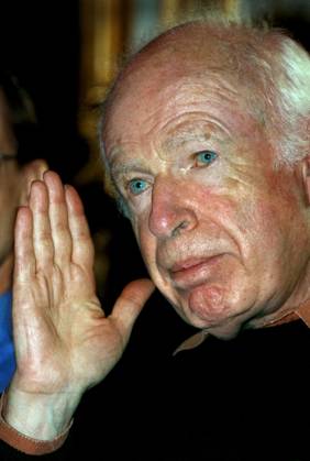 SCANPIX SWEDEN, 1998 08 03 Peter Brook, to stage Don Giovanni at Stockholm Opera Picture Peter Brook during press conference x30230x Copyright: xClaudioxBresciani TTx 30230