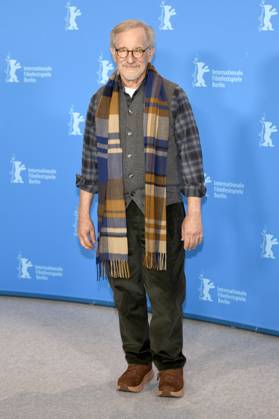 Steven Spielberg beim Photocall zur Verleihung des Goldenen Ehrenbären auf der Berlinale 2023 73. Internationale Filmfestspiele Berlin im Hotel Grand Hyatt. Berlin, 21.02.2023