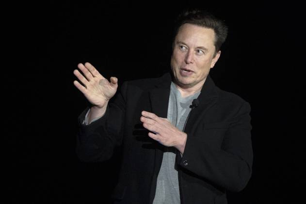 Bilder des Jahres 2023, News 02 Februar News Themen der Woche KW08 News Bilder des Tages February 21, 2023: En esta foto de archivo tomada el 10 de febrero de 2022, Elon Musk gesticula mientras habla durante una conferencia de prensa en las instalaciones de Starbase de SpaceX cerca de Boca Chica Village en el sur de Texas. - ZUMAla2_ 20230221_zaa_la2_008 Copyright: xJimxWatsonx