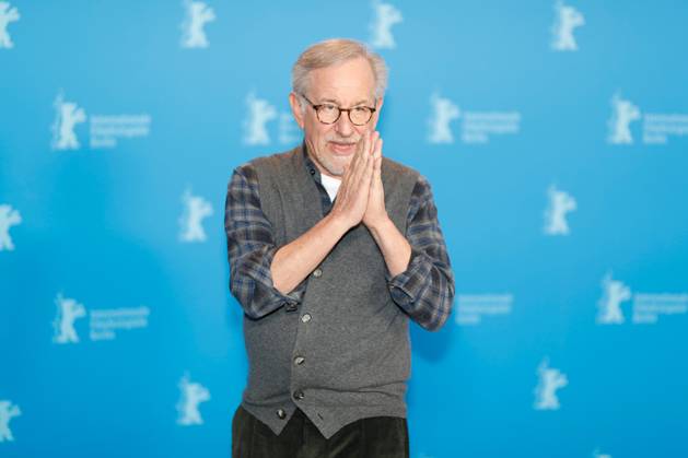 Berlinale: Photo Call zur Verleihung des Goldenen Ehrenbärs an Steven Spielberg Steven Spielberg beim Photo Call zur Verleihung des Goldenen Ehrenbärs an Steven Spielberg und der Deutschlandpremiere von The Fabelmans im Rahmen der 73. Berlinale im Grand Hyatt Hotel in Berlin. Copyright: xEventpressxGolejewskix