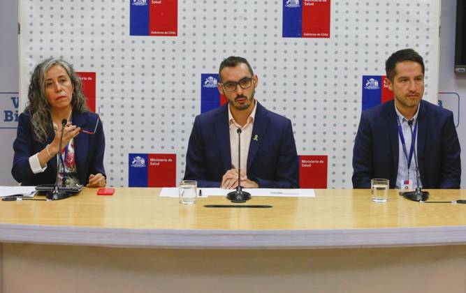 Santiago 22 February 2023 The Undersecretary of Public Health, Cristobal Cuadrado, together with the Superintendent of Social Security, Pamela Gana and the Director of the National COMPIN Department, Javier Errazuriz, deliver details of the Control Plan to address the sale of Medical Licenses Juan Eduardo Lopez Aton Chile, SANTIAGO CHILE Aton 684046 Copyright: JUANxEDUARDOxLOPEZ ATONxCHILE