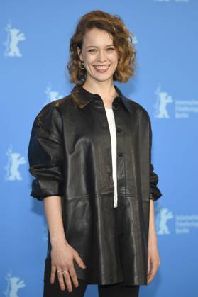 Paula Beer beim Photocall zum Kinofilm Roter Himmel auf der Berlinale 2023 73. Internationale Filmfestspiele Berlin im Hotel Grand Hyatt. Berlin, 22.02.2023