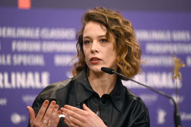 Paula Beer bei der Pressekonferenz zum Kinofilm Roter Himmel Afire auf der Berlinale 2023 73. Internationale Filmfestspiele Berlin im Hotel Grand Hyatt. Berlin, 22.02.2023