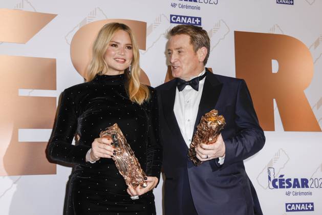 Virginie Efira, Cesar de la meilleure actrice et Benoit Magimel, Cesar du meilleur acteur - 48e ceremonie des Cesar a l Olympia, Paris, France, le 25 02 2023. 288994 2023-02-25 Ile de France Paris France  Copyright: xThierryxStefanopoulos MPPx STAR_288994_075