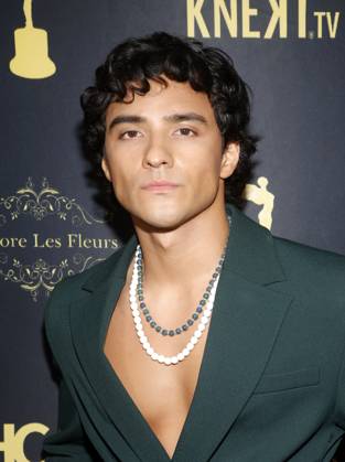 24 February 2023 -Beverly Hills, California - Brandon Perea. Hollywood Critics Association s 2023 HCA Film Awards held at Beverly Wilshire, A Four Seasons Hotel in Beverly Hills. Photo Credit: AdMedia 288988 2023-02-24 CA Beverly Hills Etats-Unis  Copyright: xAdMediax STAR_288988_293