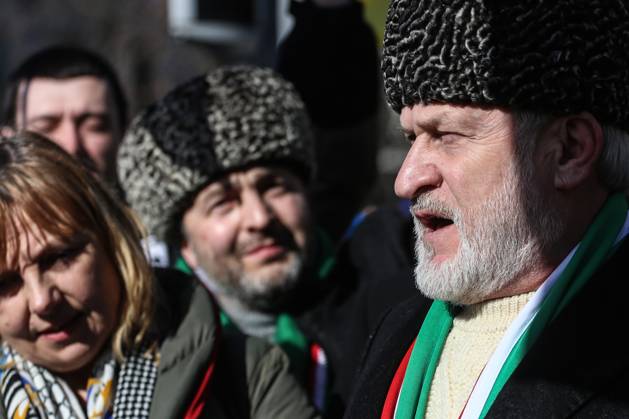 February 25, 2023, Brussels, Brussels Capital Region, Belgium: Prime Minister of the government-in-exile of the Chechen Republic of Ichkeria Akhmed Zakaiev takes part in a demonstration in occasion of the one-year anniversary of Russia s invasion of Ukraine in Brussels, Belgium, February 25, 2023. Brussels Belgium - ZUMAm177 20230225_zip_m177_003 Copyright: xValeriaxMongellix