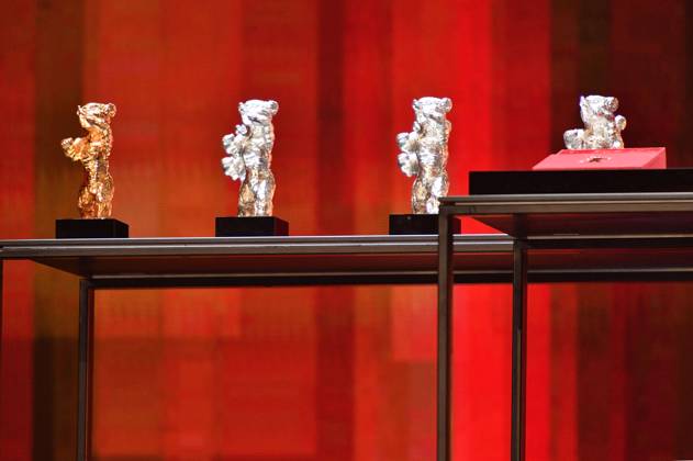 Berlinale Bären bei der Closing Ceremony mit Preisverleihung auf der Berlinale 2023 73. Internationale Filmfestspiele Berlin im Berlinale Palast. Berlin, 25.02.2023