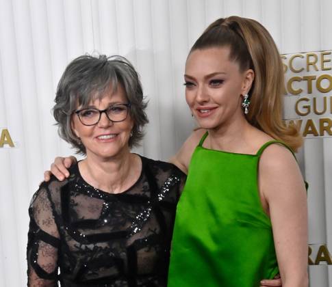 Sally Field and Amanda Seyfried attend the 29th annual SAG Awards at the Fairmont Century Plaza in Los Angeles, California on Sunday, February 26, 2023.  LAP20230226170 JIMxRUYMEN