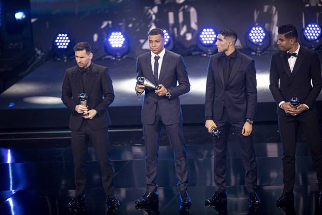 PARIS, FRANCE - FEBRUARY 27: Lionel Messi and kylian mbappà during The Best FIFA Football Awards 2022 on February 27, 2023 in Paris, France NEWS: The Best FIFA Football Awards 2022 on February 27, 2023 in Paris, France ElyxandroCegarra Panoramic