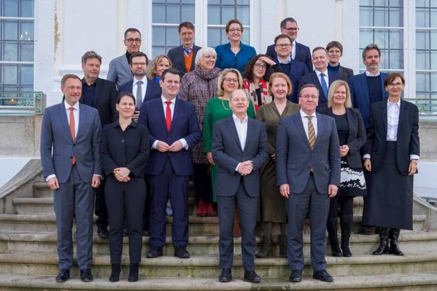 Kabinettklausur auf Schloss Meseberg Aktuell,06.03.2023 Schloss Meseberg, Familienfoto des Kabinett von Bundeskanzler Scholz bei der Klausurtagung des Bundeskabinetts im Gaestehaus Schloss Meseberg Meseberg Brandenburg