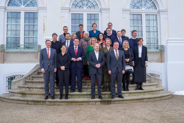 Kabinettklausur auf Schloss Meseberg Aktuell,06.03.2023 Schloss Meseberg, Familienfoto des Kabinett von Bundeskanzler Scholz bei der Klausurtagung des Bundeskabinetts im Gaestehaus Schloss Meseberg Meseberg Brandenburg