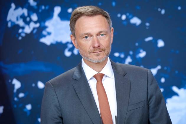 Kabinettklausur auf Schloss Meseberg Aktuell,06.03.2023 Schloss Meseberg, Bundesfinanzminister Christian Lindner (FDP) im Portrait bei den Pressekonferenz nach der Klausurtagung des Bundeskabinetts bei der Klausurtagung des Bundeskabinetts im Gaestehaus Schloss Meseberg Meseberg Brandenburg