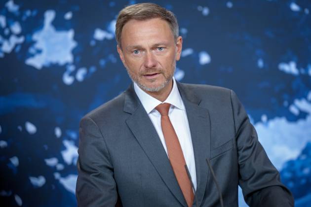 Kabinettklausur auf Schloss Meseberg Aktuell,06.03.2023 Schloss Meseberg, Bundesfinanzminister Christian Lindner (FDP) im Portrait bei den Pressekonferenz nach der Klausurtagung des Bundeskabinetts bei der Klausurtagung des Bundeskabinetts im Gaestehaus Schloss Meseberg Meseberg Brandenburg