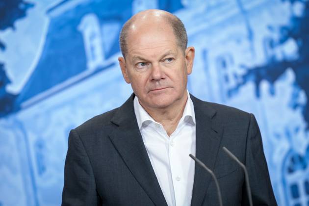 Kabinettklausur auf Schloss Meseberg Aktuell,06.03.2023 Schloss Meseberg, Bundeskanzler Olaf Scholz (SPD) im Portrait bei den Pressekonferenz nach der Klausurtagung des Bundeskabinetts bei der Klausurtagung des Bundeskabinetts im Gaestehaus Schloss Meseberg Meseberg Brandenburg