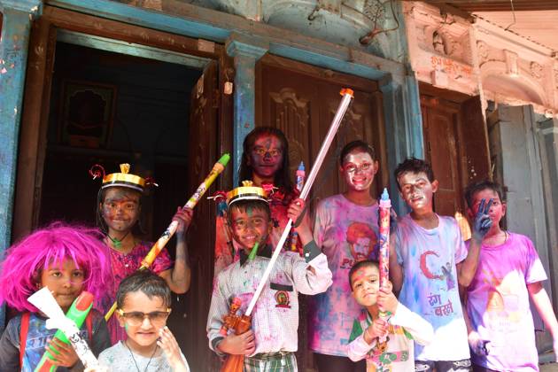 March 8, 2023, Prayagraj, Uttar Pradesh, India: Prayagraj: Children hold water gun during Holi festival Celebration in Prayagraj on Wednesday, March 08, 2023. Prayagraj India - ZUMAv115 20230308_zap_v115_005 Copyright: xPrabhatxKumarxVermax