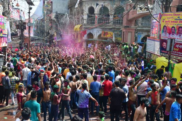 March 8, 2023, Prayagraj, Uttar Pradesh, India: Prayagraj: People dance during Holi festival Celebration in Prayagraj on Wednesday, March 08, 2023. Prayagraj India - ZUMAv115 20230308_zap_v115_006 Copyright: xPrabhatxKumarxVermax