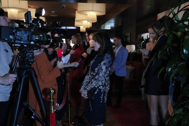 March 8, 2023, Beverly Hills, California, USA: BEVERLY HILLS, CA - MAR 8, 2023: General Atmosphere at the Remus Pre Award Tea Time at The Beverly Hills Hotel. Beverly Hills USA - ZUMAg107 20230308_zep_g107_097 Copyright: xNinaxPrommerx