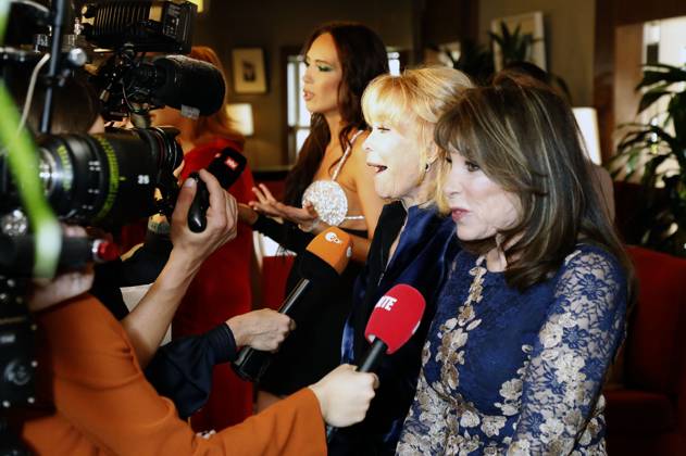Davina Potratz, Barbara Eden und Kate Linder bei der Remus Pre Award Tea Time zugunsten der DKMS im Beverly Hills Hotel. Beverly Hills, 08.03.2023