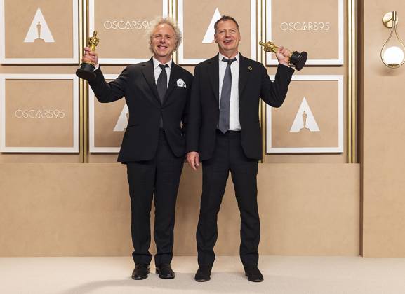 Entertainment Bilder des Tages Charlie Mackesy and Matthew Freud pose with their Oscars for Best Animated Short for The Boy, the Mole, the Fox, and the Horse , in the press room of the ceremony of the Academy Awards, today, at the Dolby Theater in Hollywood, USA, 12 March 2023. Charlie Mackesy and Matthew Freud win Best Animated Short Oscar !ACHTUNG: NUR REDAKTIONELLE NUTZUNG!  Copyright: xArmandoxArorizox AME1948 20230313-9aef5bb8517e1db6a606d7a7bdfb11269507e1cb