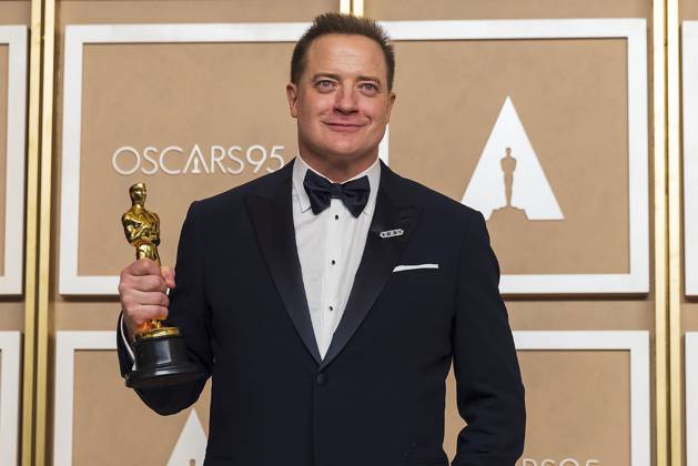 Brendan Fraser poses with his Oscar for Best Lead Actor for the film The Whale in the press room of the 95th edition of the Academy Awards ceremony, at the Dolby Theater in Hollywood, USA, 12 March 2023. 95th edition of the Academy Awards in Hollywood !ACHTUNG: NUR REDAKTIONELLE NUTZUNG!  Copyright: xArmandoxArorizox AME1969 20230313-2a21d19dd87d13f6d12af210e828da9fb2db9e13
