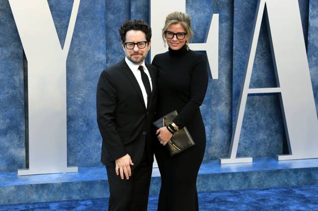 J.J. Abrams mit Ehefrau Katie McGrath bei der Vanity Fair Oscar Party 2023 anlässlich der 95. Oscar-Verleihung im Wallis Annenberg Center for the Performing Arts. Beverly Hills, 12.03.2023