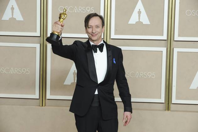 Volker Bertelmann in the press room for 95th Academy Awards - Photo Room, Dolby Theatre, Los Angeles, CA March 12, 2023. Photo By: Elizabeth Goodenough Everett Collection in the press room for 95th Academy Awards - Photo Room, Dolby Theatre, Los Angeles, CA March 12, 2023. Photo By: Elizabeth Goodenough Everett Collection PUBLICATIONXNOTxINxCANxCHNxFRAxITAxJPNxNORxPOLxRUSxESPxUKxUSA