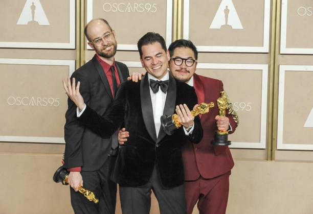 Daniel Scheinert, Daniel Kwan, Jonathan Wang in the press room for 95th Academy Awards - Photo Room, Dolby Theatre, Los Angeles, CA March 12, 2023. Photo By: Elizabeth Goodenough/Everett Collection in the press room for 95th Academy Awards - Photo Room, Dolby Theatre, Los Angeles, CA March 12, 2023. Photo By: Elizabeth Goodenough/Everett Collection PUBLICATIONXNOTxINxCANxCHNxFRAxITAxJPNxNORxPOLxRUSxESPxUKxUSA