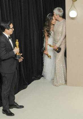 Michelle Yeoh, Jamie Lee Curtis in the press room for 95th Academy Awards - Photo Room, Dolby Theatre, Los Angeles, CA March 12, 2023. Photo By: Elizabeth Goodenough/Everett Collection in the press room for 95th Academy Awards - Photo Room, Dolby Theatre, Los Angeles, CA March 12, 2023. Photo By: Elizabeth Goodenough/Everett Collection PUBLICATIONXNOTxINxCANxCHNxFRAxITAxJPNxNORxPOLxRUSxESPxUKxUSA