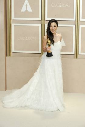 Michelle Yeoh in the press room for 95th Academy Awards - Photo Room, Dolby Theatre, Los Angeles, CA March 12, 2023. Photo By: Elizabeth Goodenough/Everett Collection in the press room for 95th Academy Awards - Photo Room, Dolby Theatre, Los Angeles, CA March 12, 2023. Photo By: Elizabeth Goodenough/Everett Collection PUBLICATIONXNOTxINxCANxCHNxFRAxITAxJPNxNORxPOLxRUSxESPxUKxUSA