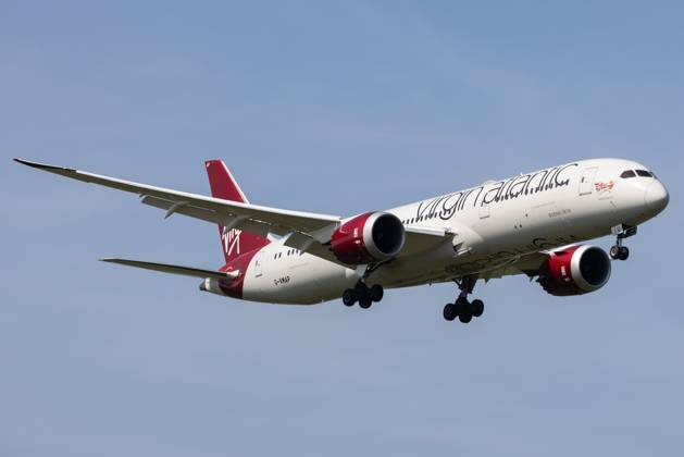 Die Boeing 787-9 Dreamliner (B789) der Fluglinie Virgin Atlantic (VS VIR) mit der Registrierung G-VMAP (MSN: 38047) landet am Flughafen London Heathrow Airport (EGLL LHR). London Greater London Vereinigtes Königreich