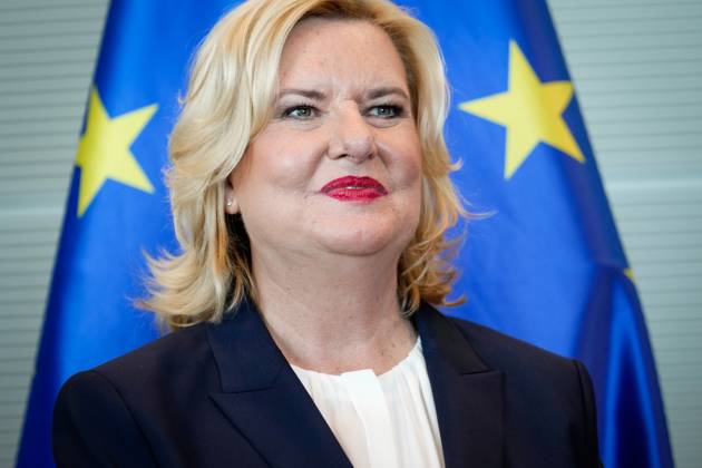Uebergabe des Jahresberichtes 2022 der Wehrbeauftragen im Deutschen Bundestag Aktuell,14.03.2023, Berlin, Eva Hoegl, Wehrbeauftragte bei der Uebergabe des Jahresberichtes 2022 der Wehrbeauftragen an die Bundestagspraesidentin Baerbel Bas im Deutschen Bundestag Berlin Berlin Deutschland
