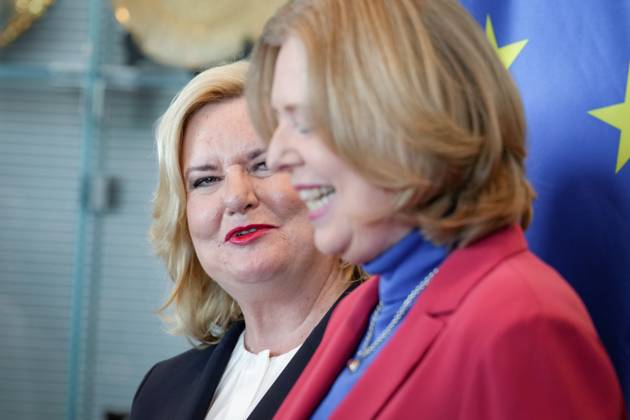 Uebergabe des Jahresberichtes 2022 der Wehrbeauftragen im Deutschen Bundestag Aktuell,14.03.2023, Berlin, Eva Hoegl, Wehrbeauftragte bei der Uebergabe des Jahresberichtes 2022 der Wehrbeauftragen an die Bundestagspraesidentin Baerbel Bas im Deutschen Bundestag Berlin Berlin Deutschland