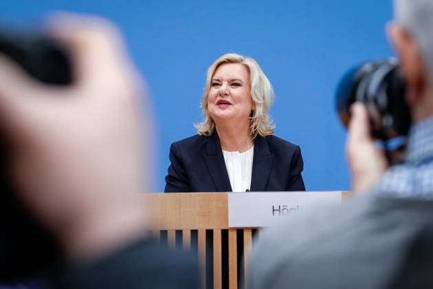Bundespressekonferenz Vorstellung des Jahresberichtes 2022 der Wehrbeauftragten Aktuell,14.03.2023, Berlin, Eva Hoegl, Wehrbeauftragte des Deutschen Bundestages im Portrait bei der Vorstellung des Jahresberichtes 2022 der Wehrbeauftragten in der Bundespressekonferenz Berlin Berlin Deutschland