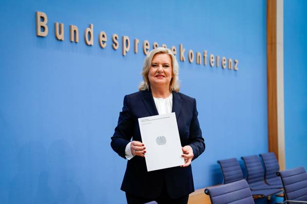 Bundespressekonferenz Vorstellung des Jahresberichtes 2022 der Wehrbeauftragten Aktuell,14.03.2023, Berlin, Eva Hoegl, Wehrbeauftragte des Deutschen Bundestages im Portrait bei der Vorstellung des Jahresberichtes 2022 der Wehrbeauftragten in der Bundespressekonferenz Berlin Berlin Deutschland