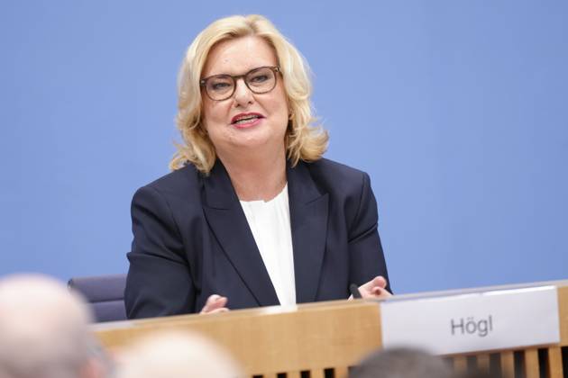 Bundespressekonferenz - Vorstellung des Jahresberichtes 2022 der Wehrbeauftragten Aktuell,14.03.2023, Berlin, Eva Hoegl, Wehrbeauftragte des Deutschen Bundestages im Portrait bei der Vorstellung des Jahresberichtes 2022 der Wehrbeauftragten in der Bundespressekonferenz Berlin Berlin Deutschland