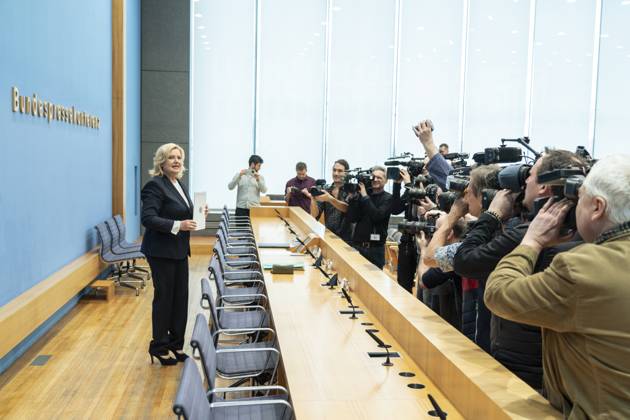 Bundespressekonferenz in Berlin - Vorstellung Jahresbericht 2022 der Wehrbeauftragten des Deutschen Bundestags Eva Högl ;Bundespressekonferenz in Berlin - Vorstellung Jahresbericht 2022 der Wehrbeauftragten des Deutschen Bundestags Eva Högl , Berlin Berlin Deutschland Haus der Bundespressekonferenz