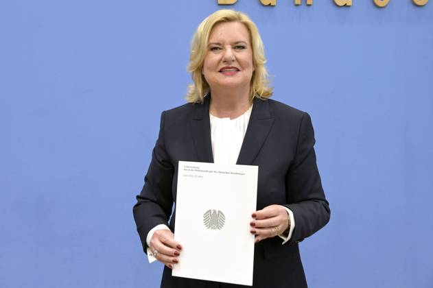 Eva Högl bei der Bundespressekonferenz zur Vorstellung des Jahresberichtes 2022 im Haus der Bundespressekonferenz. Berlin, 14.03.2023