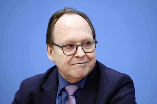 Hans-Ulrich Gerland bei der Bundespressekonferenz zur Vorstellung des Jahresberichtes 2022 im Haus der Bundespressekonferenz. Berlin, 14.03.2023