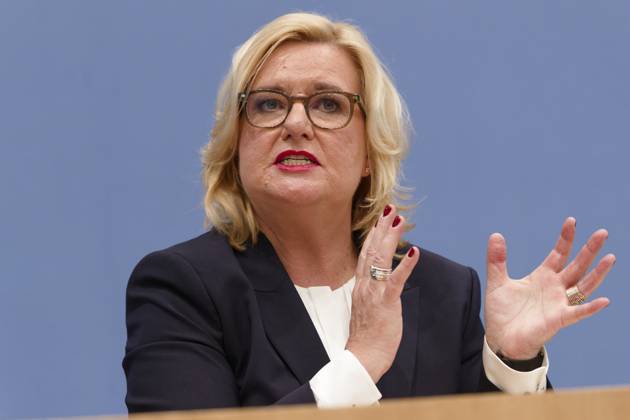 Högl stellt Wehrbericht 2022 vor 2023-03-13, Deutschland, Berlin - Bundespressekonferenz: Eva Högl (SPD), Wehrbeauftragte des Deutschen Bundestags, stellt den Wehrbericht 2022 vor.
