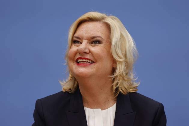 Eva Högl, Wehrbeauftragte des Deutschen Bundestages, Deutschland, Berlin, Bundespressekonferenz, Thema: Vorstellung des Jahresberichtes 2022