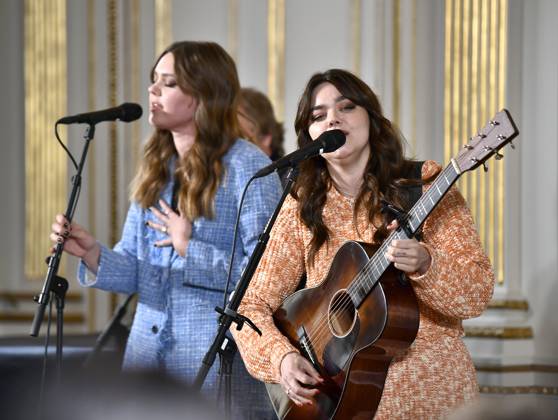 STOCKHOLM 230314 The recipients of the governments music export award for 2022, sisters Klara and Johanna Söderberg in First Aid Kit, perform in the Bla Salongen at the Ministry of Foreign Affairs after the award ceremony Stockholm Sweden POL x12150x,  Copyright: xCaisaxRasmussenx xTTx MUSIKEXPORTPRISET TTABB0000000000170120