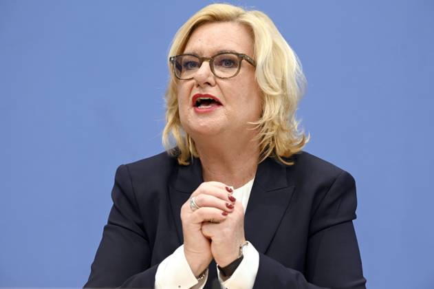 Eva Högl bei der Bundespressekonferenz zur Vorstellung des Jahresberichtes 2022 im Haus der Bundespressekonferenz. Berlin, 14.03.2023