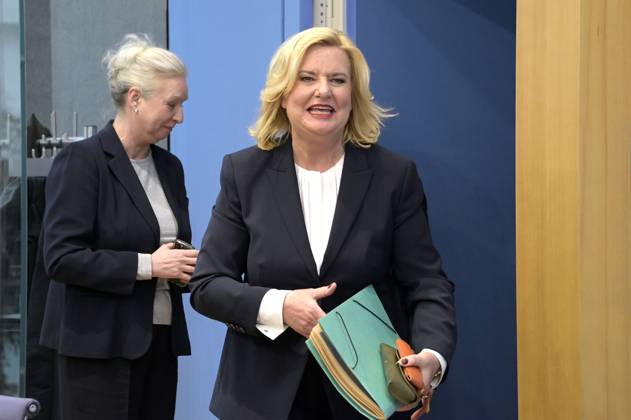 Eva Högl bei der Bundespressekonferenz zur Vorstellung des Jahresberichtes 2022 im Haus der Bundespressekonferenz. Berlin, 14.03.2023