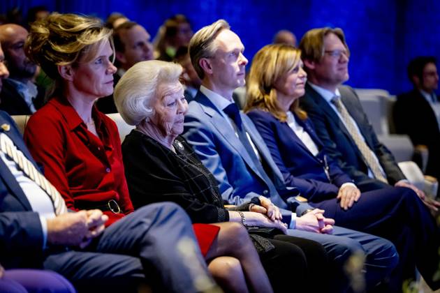 Prinzessin Beatrix beim Prinz Friso Engineering Award in Papendrecht PAPENDRECHT - Princess Beatrix during the presentation of the ninth Prince Friso Engineering Prize in the Boskalis Auditorium. ANP ROBIN UTRECHT netherlands out - belgium out  Copyright: xx x465059592x originalFilename: 465059592.jpg