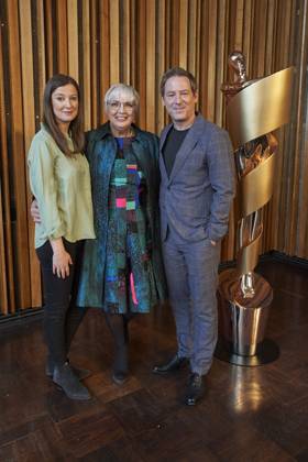 DEUTSCHER FILMPREIS 2023: Bekanntgabe der Nominierungen Claudia Roth, der Beauftragten der Bundesregierung für Kultur und Medien, wird das Präsidium der Deutschen Filmakademie, Alexandra Maria Lara und Florian Gallenberger, bei DEUTSCHER FILMPREIS 2023: Bekanntgabe der Nominierungen im Kino International am 24.03.2023 in Berlin Copyright: xEventpressxRadkex